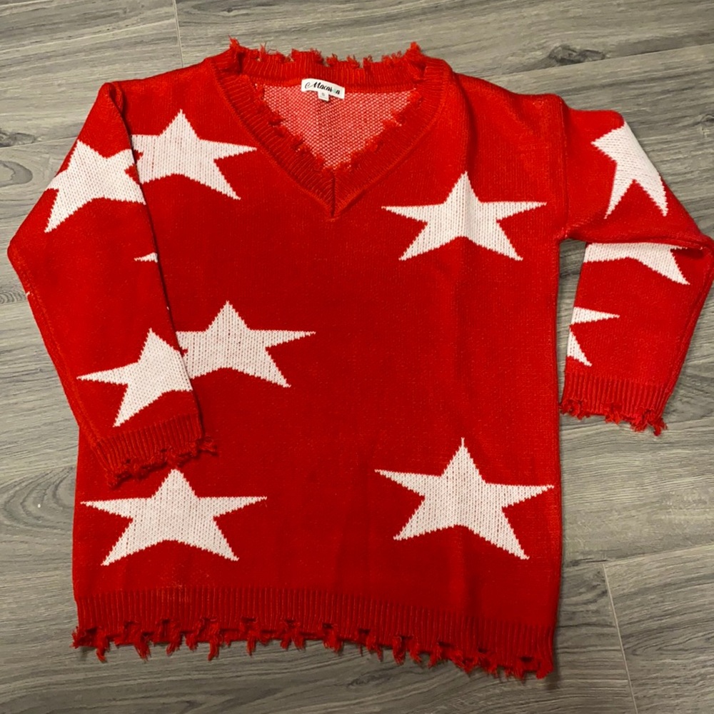 Red and white star oversized sweater